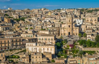 Modica panoramik görünümü, Ragusa eyaletinin şaşırtıcı şehir, Sicilya İtalyan bölgesinde (Sicilya).