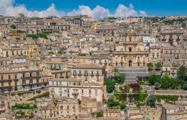 Modica panoramik görünümü, Ragusa eyaletinin şaşırtıcı şehir, Sicilya İtalyan bölgesinde (Sicilya).