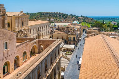 Güneşli bir yaz gününde Noto'da manzara. Siracusa Provice, Sicilya, İtalya.
