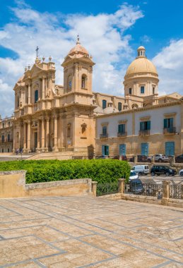 Noto'da, Katedral'in manzarası. Siracusa eyaleti, Sicilya, İtalya.