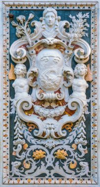 Palermo Santa Caterina Kilisesi'nde Barok bas rölyef. Sicilya, Güney İtalya. Temmuz-05-2018
