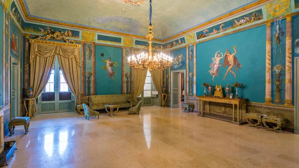 Palazzo dei Normanni (Normanlar Sarayı) veya Palermo Kraliyet Sarayı'nda dekore edilmiş oda. Sicilya, Güney İtalya. Temmuz-17-2018
