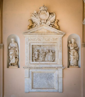 Palermo Katedrali portiko Vittorio Amedeo Ii di Savoia taç giyme ile bas kabartma. Sicilya, İtalya, Haziran-12-2018