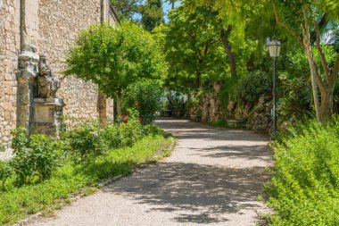 Ragusa Ibla bahçe (Giardino Ibleo) pastoral görünümü. Sicilya, Güney İtalya.