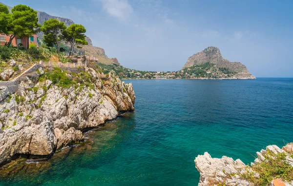 Sant Elia manzara, Santa Flavia yakın, Palermo eyaleti. Sicilya.