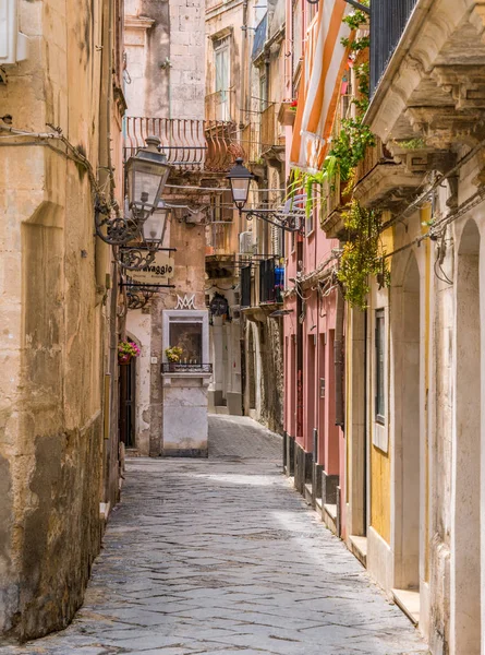 Een Smalle Pittoreske Weg Ortigia Siracusa Oude Stad Sicilië Zuid — Stockfoto