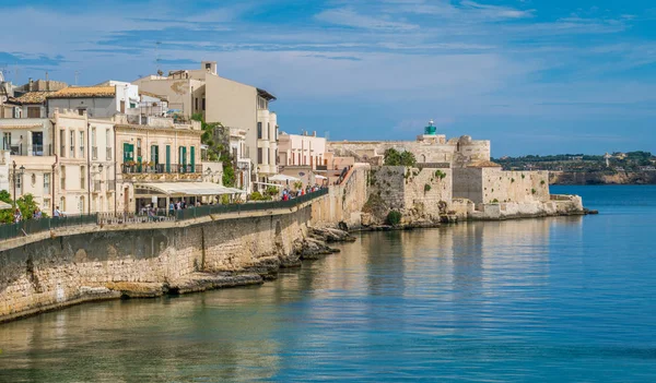 Siracusa Waterfront Ortigia Een Zonnige Zomerdag Sicilië Zuid Italië — Stockfoto