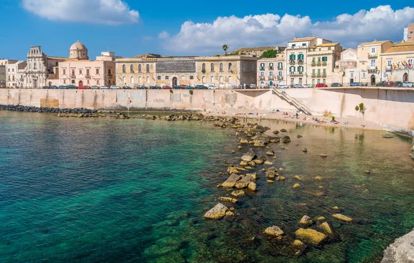 Nábřeží Siracusa Ortigia Slunného Letního Dne Sicílie Jižní Itálie — Stock fotografie