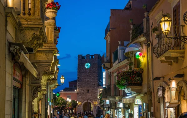 Prachtige Taormina Een Zomeravond Messina Sicilië Zuid Italië Juli 2018 — Stockfoto