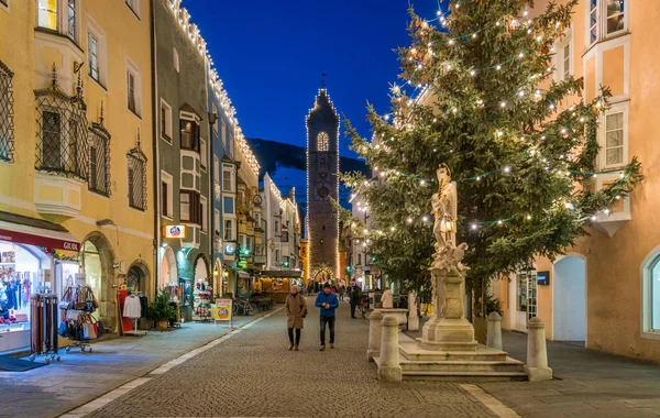 Vipiteno Durante Navidad Por Noche Trentino Alto Adige Italia Diciembre — Foto de Stock