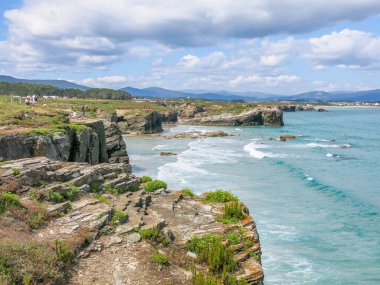 Praia das Catedrais manzaralı manzara, Galiçya'da ünlü plaj, Kuzey İspanya