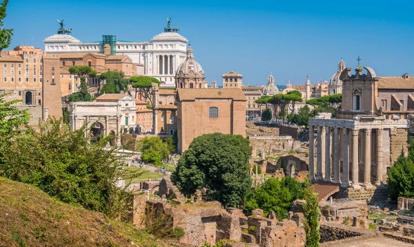 Malowniczy Widok Forum Romanum Wzgórze Campidoglio Pomnik Vittoriano Łuk Settimio — Zdjęcie stockowe