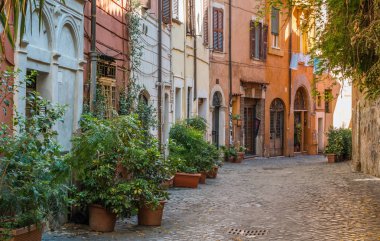 Resimli Rione Trastevere bir yaz sabahı, İtalya, Roma 'da.