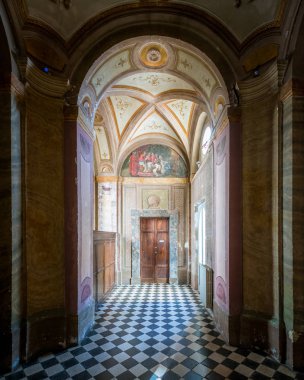 San Carlo alle Quattro Fontane kilisesinin iç görünümü (Dört Çeşme'ye yakın Aziz Charles), Borromini'nin çalışmaları, Roma, 07-02-2017