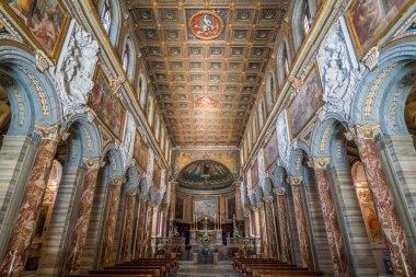 Venezia Sarayı ve Campidoglio yakınlarındaki San Marco Bazilikası Roma, İtalya. Kasım-11-2017