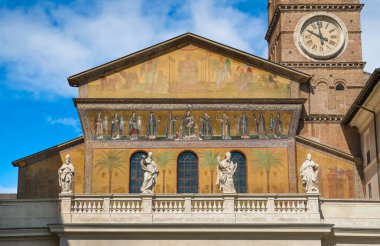 Trastevere Santa Maria Bazilikası ortaçağ mozaik ile Cephe, Roma, İtalya.