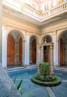 Sant'Agata dei Goti Kilisesi manastırı, Roma, İtalya.