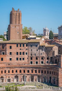 Roma'daki Vittorio Emanuele Ii Anıtı'ndan Trajan Pazarı'nın panoramik manzarası, İtalya.