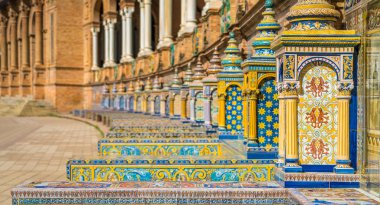 Sevilla güzel Plaza de Espana fayans ve süslemeleri. Endülüs, İspanya.