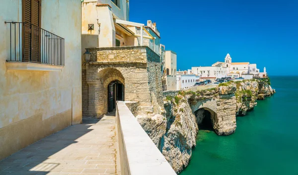 Frumoasa Vieste Într Însorită Vară Gargano Puglia Apulia Sudul Italiei — Fotografie, imagine de stoc