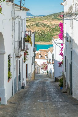 Güzel Zahara de la Sierra'da manzara, Cadiz eyaleti, Endülüs, İspanya.