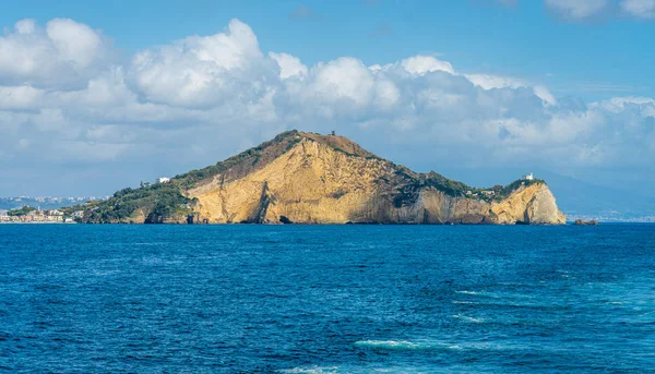 Kap Miseno Mit Leuchtturm Von Der Fähre Nach Procida Aus — Stockfoto