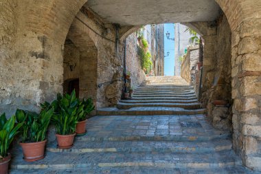 Teverina 'nın Castiglione köyünde manzara, Viterbo, Lazio, İtalya.