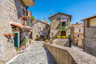 Castelnuovo di Porto, İtalya 'nın Lazio eyaletine bağlı küçük ve güzel bir köy..
