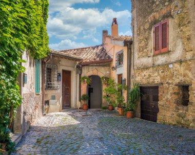 Castelnuovo di Porto, İtalya 'nın Lazio eyaletine bağlı küçük ve güzel bir köy..