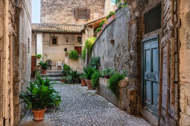 İtalya 'nın orta kesimindeki Frosinone, Lazio eyaletinin güzel Anagni kasabasında manzara.