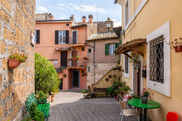 Viterbo, Lazio, İtalya 'nın güzel Corchiano köyünde manzara..