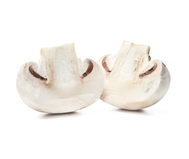 Champignon bir beyaz izole arka plan üzerinde kesti. Yakın çekim