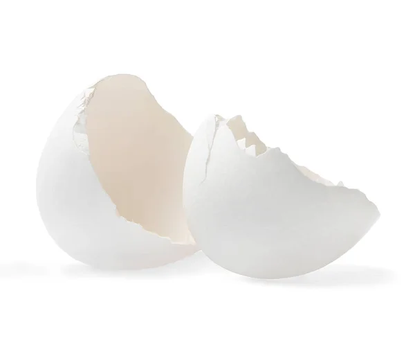 破碎的蛋壳在白色被隔绝的背景 — 图库照片
