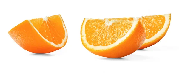 절연된 배경에 껍질과 신선한 오렌지 — 스톡 사진