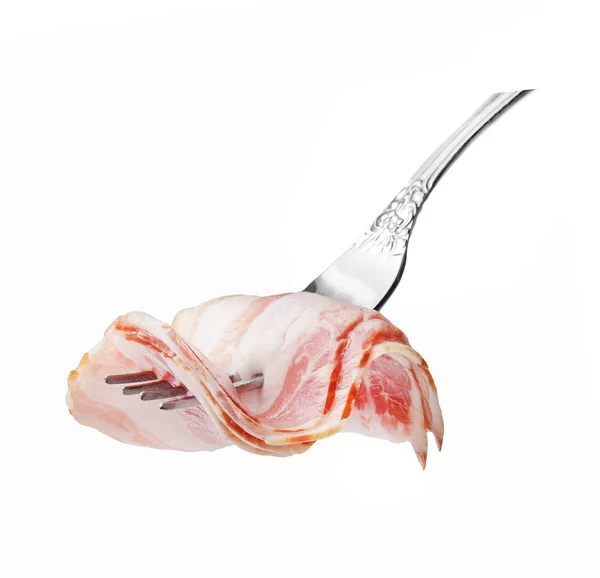 Bir çatal lezzetli pastırma dilimlerini. Beyaz arka plan izole. Yakın çekim.