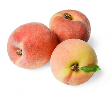 Beyaz üzerinde izole taze sulu şeftali. Parlak doymuş renkler. Baskı ve Web için tasarım elemanı.