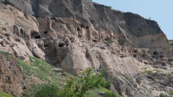 Cavernas Nas Montanhas — Vídeo de Stock