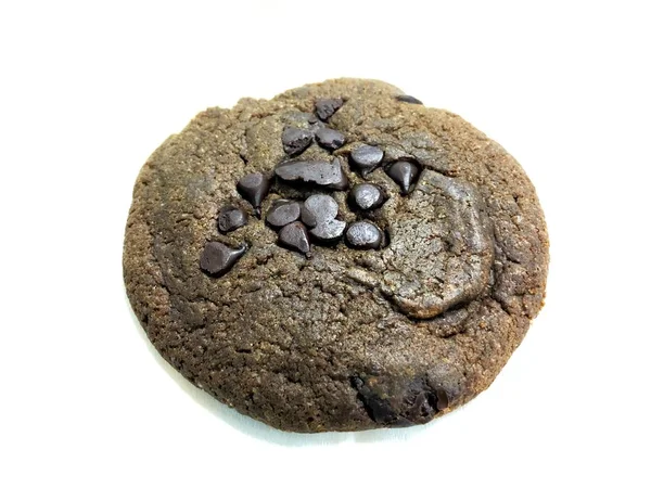 Biscuit Aux Pépites Chocolat Isolé Sur Fond Blanc — Photo