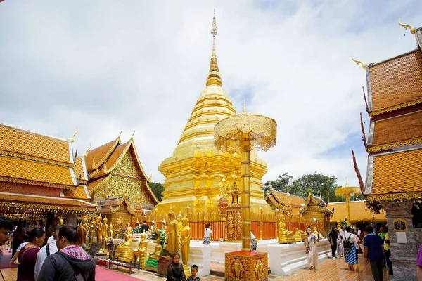 Chiangmai Thailand Juni 2019 Viele Menschen Kommen Zum Gebet Den — Stockfoto