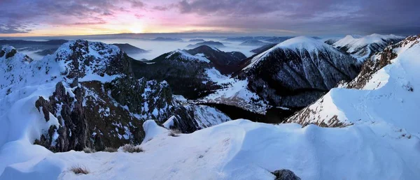 Vue Panoramique Des Montagnes Rocheuses Dans Neige Hiver — Photo