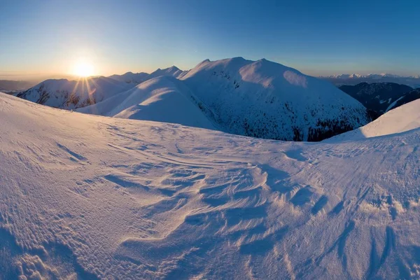 Vista Panorâmica Montanhas Rochosas Neve Inverno — Fotografia de Stock