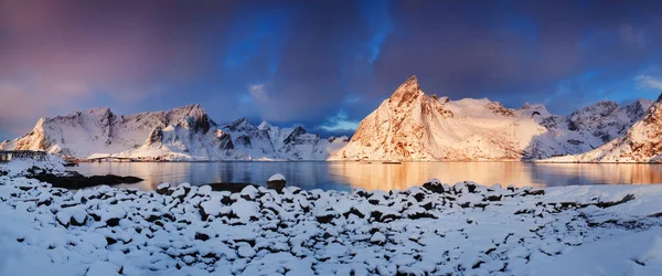 Scenic View Snowy Mountains Winter — Stock Photo, Image