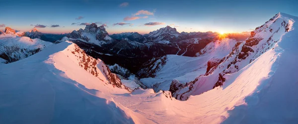 Живописный Вид Горы Снегу Италия Европа — стоковое фото