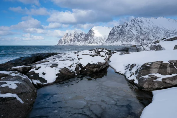 Vista Panorámica Los Alpes Noruegos Mar Invierno — Foto de Stock