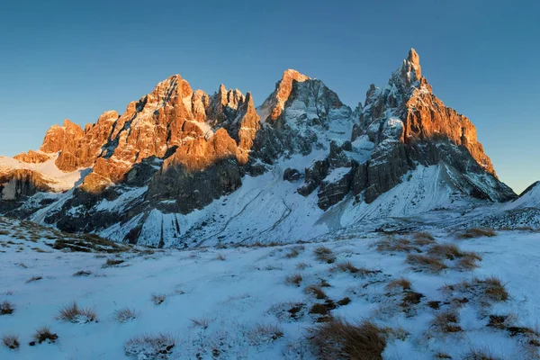 Vista Panoramica Delle Alpi Dolomitiche Sulla Neve Italia Europa — Foto Stock