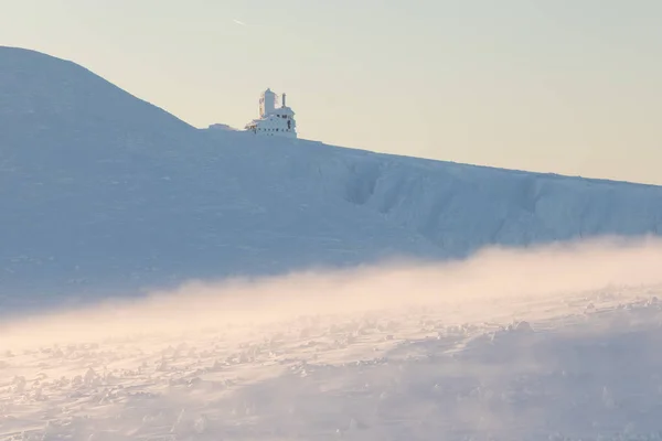 Vue Panoramique Maison Sur Montagne Hiver — Photo