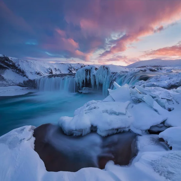 Schilderachtig Uitzicht Stenen Ijs Winter — Stockfoto