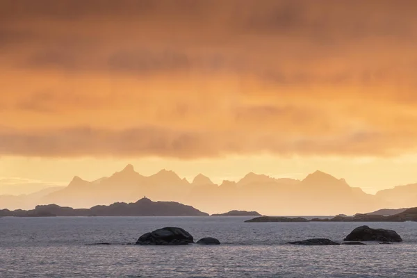 Naturskön Utsikt Över Havet Mulen Himmel — Stockfoto