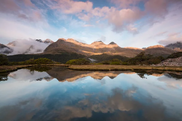 Pequeño Lago Key Summit Pista Routeburn Nueva Zelanda Senderismo Las —  Fotos de Stock