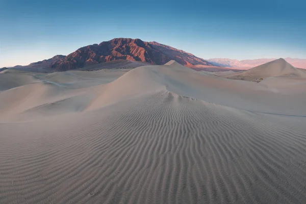 Early Morning Sunlight Sand Dunes Mountains Mesquite Flat Dunes Death — Stock Photo, Image